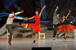 Многие элементы танца Народного коллектива ансамбля современного танца "Кураж-балет" company очень сложны в исполнении