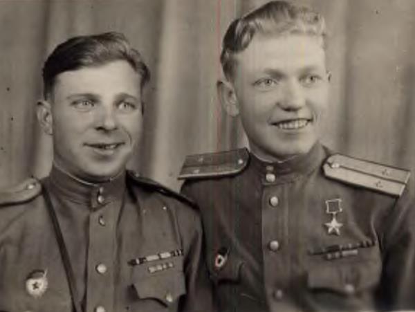 Встреча с боевым другом 1952 г. (Фото из семейного архива Зинова)