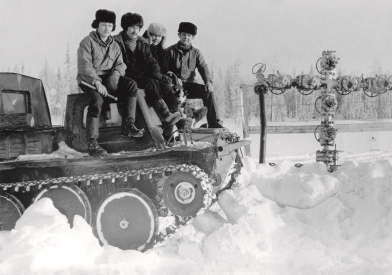 Работники КС-1 Вынгапуровского ЛПУ. 1979 год. (Фото из архива ООО "Газпром трансгаз Сургут")