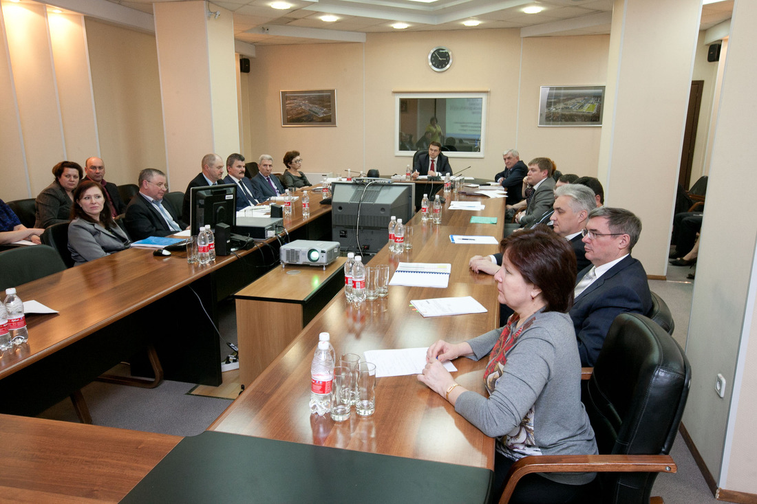 Балансовая комиссия принимает отчет финансово-хозяйственной деятельности филиалов за 2013 год