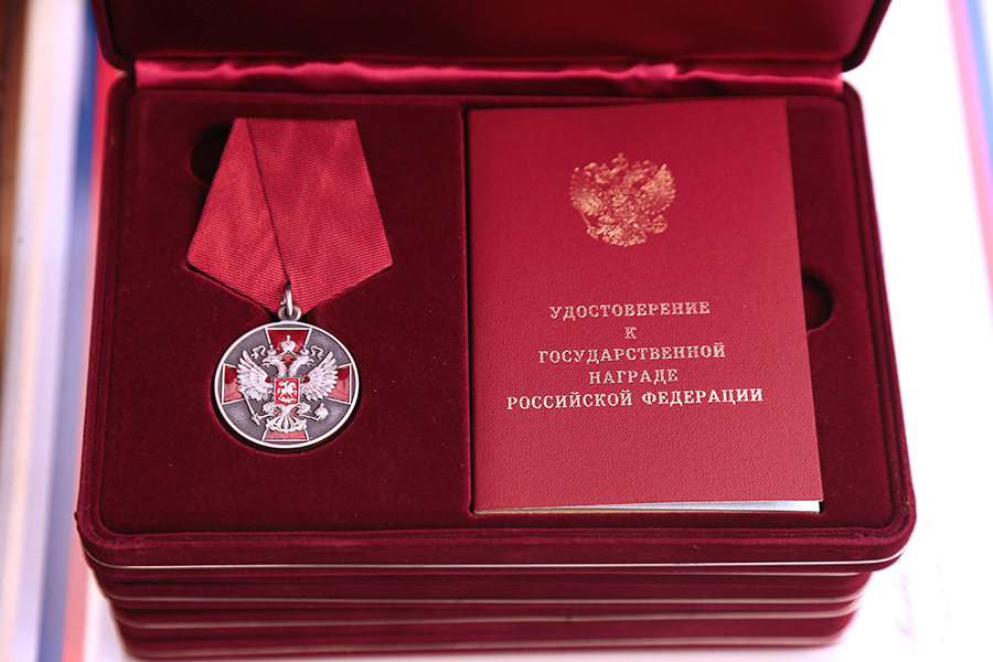 Медаль ордена «За заслуги перед Отечеством» II степени (Фото — Вадим Пихновкий)