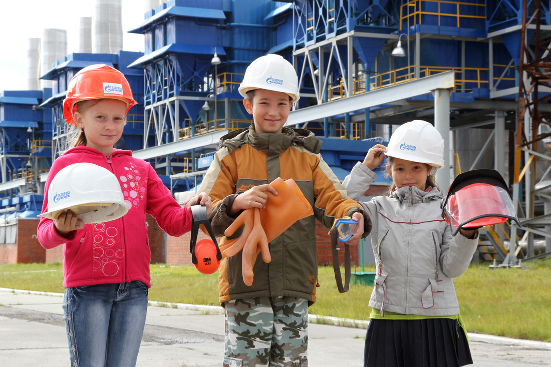 Дети газовиков посетили с экскурсией объекты ООО "Газпром трансгаз Сургут" (Фото — Вадим Пихновский)