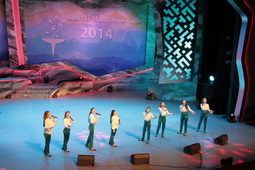 Третье место завоевали вокалистки ансамбля "Нюанс" среди конкурсантов 11-16 лет