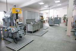 Токарная мастерская газокомпрессорной службы Пурпейской компрессорной станции оснащена самым современным оборудованием