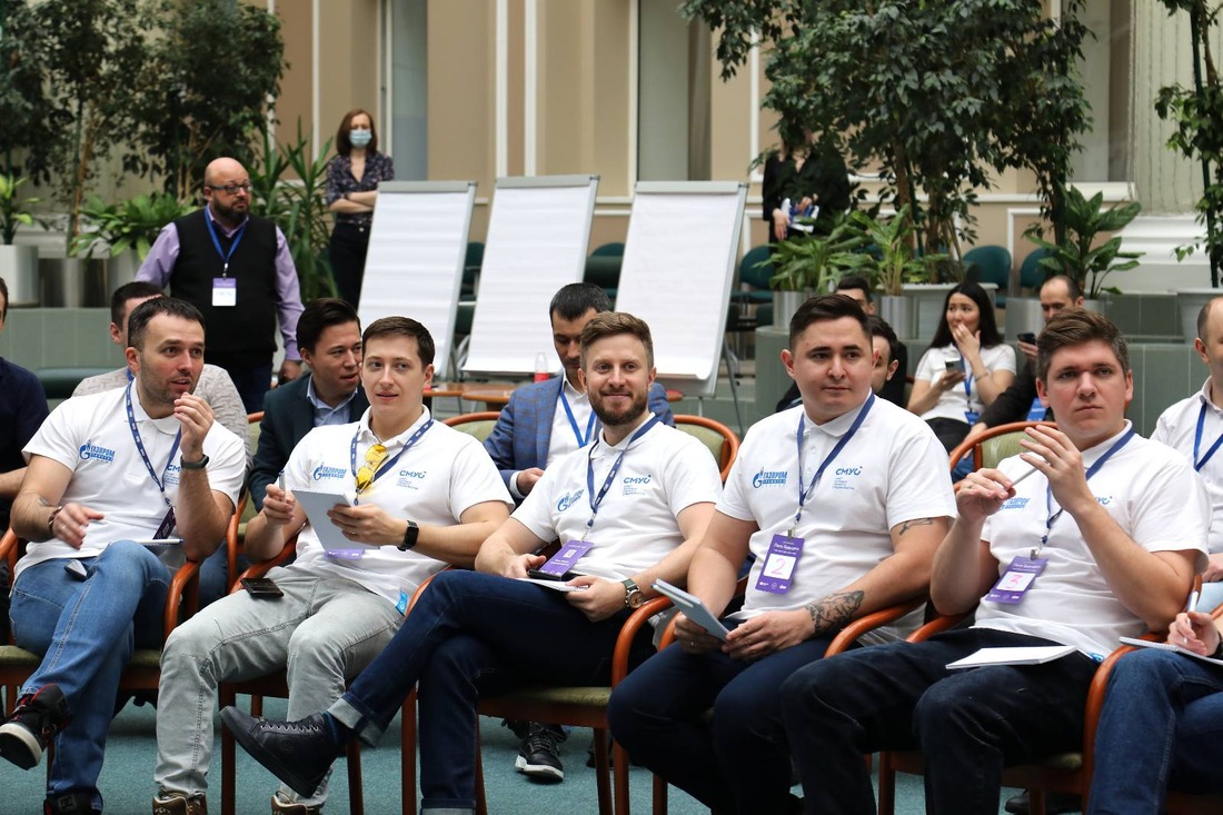 Газовики обсуждали свои идеи с представителями различных организаций города (Фото — Юрий Меремкулов)