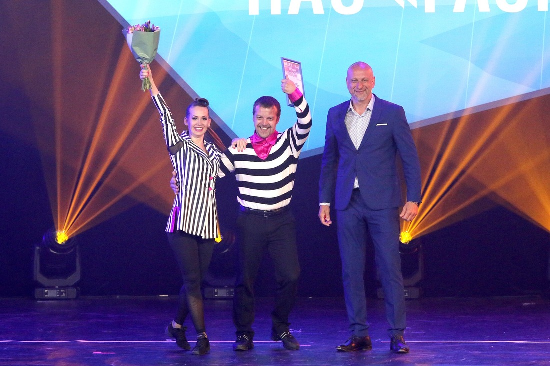 Артисты народного самодеятельного коллектива Nord Dance Theatre «Avangard» завоевали "серебро"  (фото — Юрий Меремкулов)