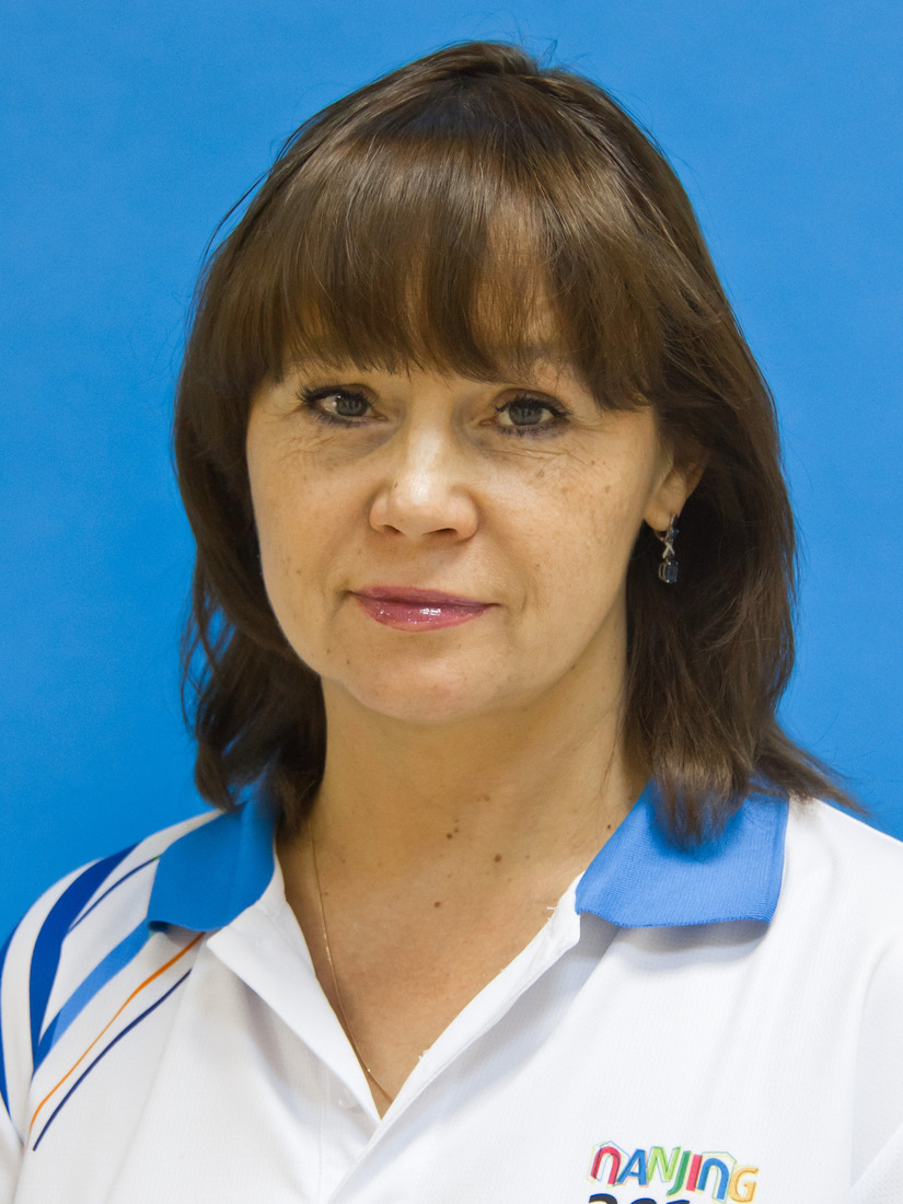 Тренер секции спортивной гимнастики Елена Гусева (Фото — Сергей Бородин)