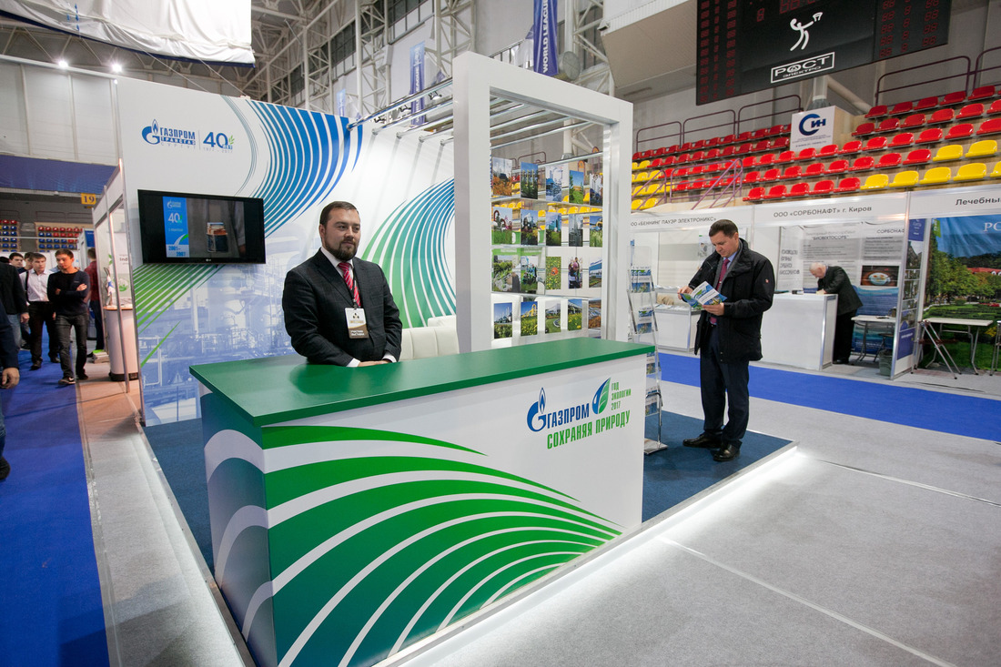 Экспозиция ООО «Газпром трансгаз Сургут»  посвящена экологической политике, действующей на предприятии (Фото — Вадим Пихновский)