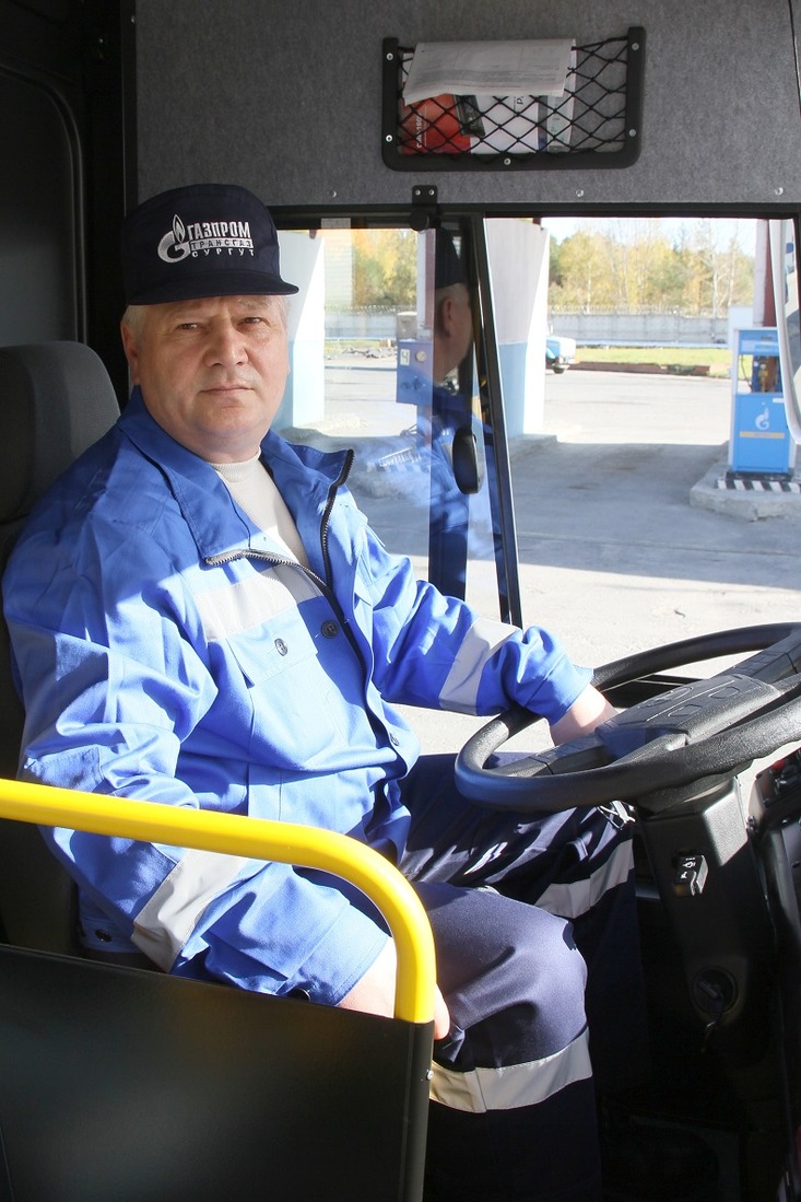 Сергей Евпак доволен, что управляет экологически-чистым транспортом