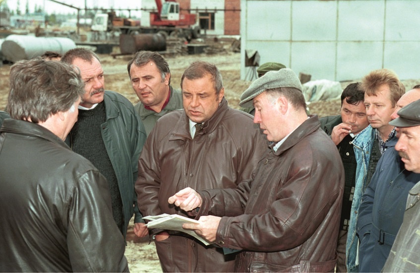 Рабочее совещание на объекте (Фото из архива ООО "Газпром трансгаз Сургут")
