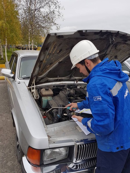 Ежедневная проверка подкапотного пространства на предмет выявления утечки газа в топливной системе автомобиля (УТТиСТ)