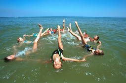 Морская вода благоприятно влияет на здоровье северных детей